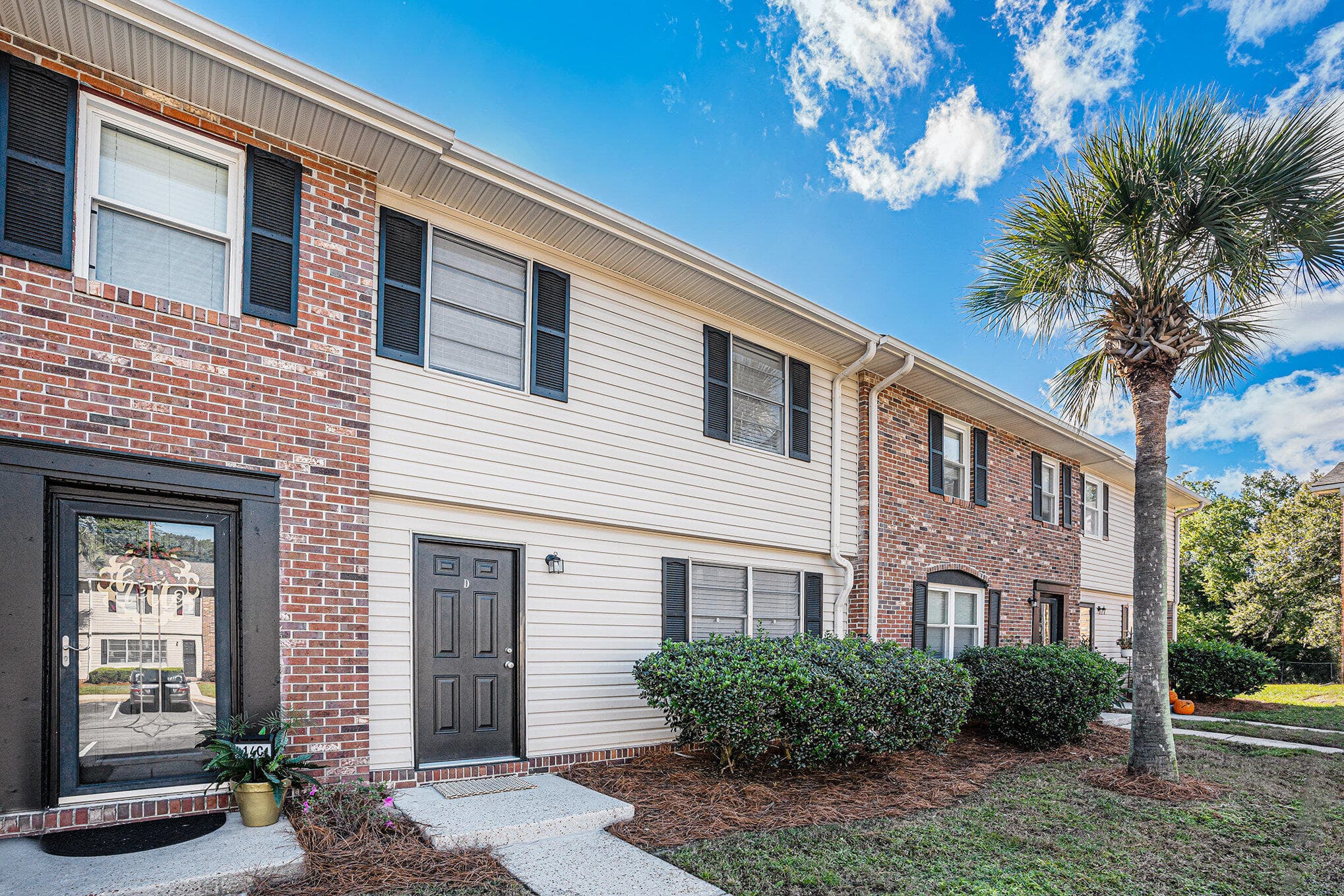 415 Parkdale Drive 14d, Charleston