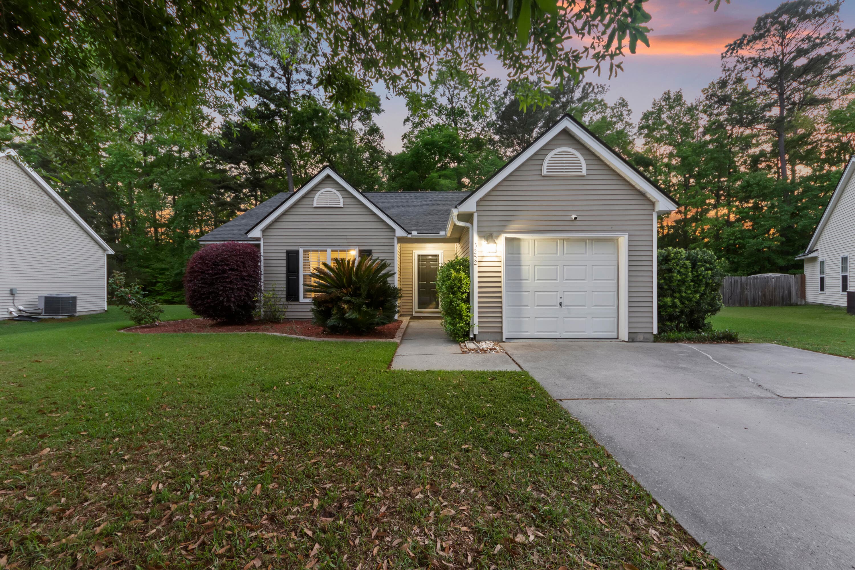 5252 Copley Circle, Summerville