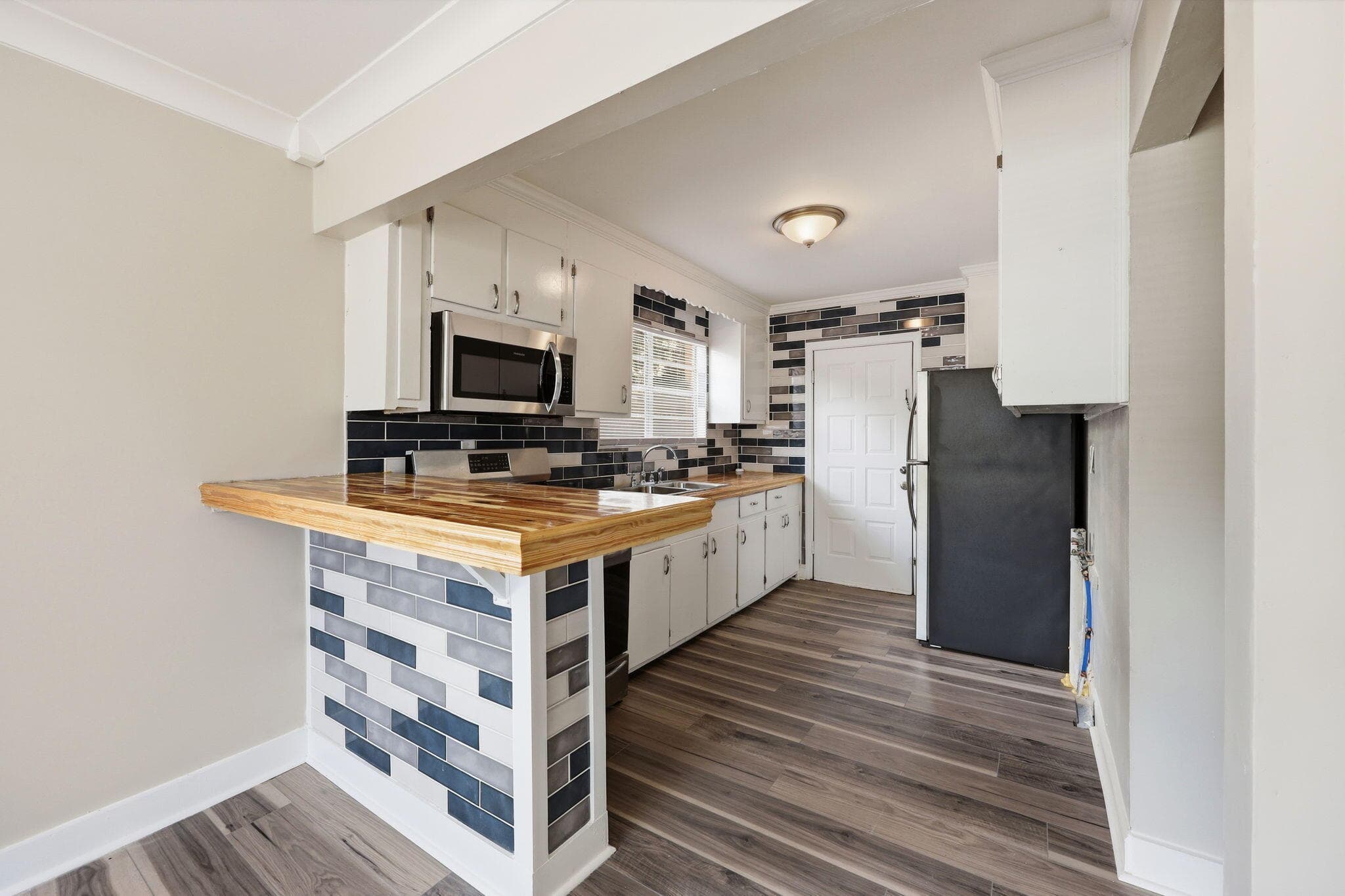2016 Spruce Boulevard, North Charleston